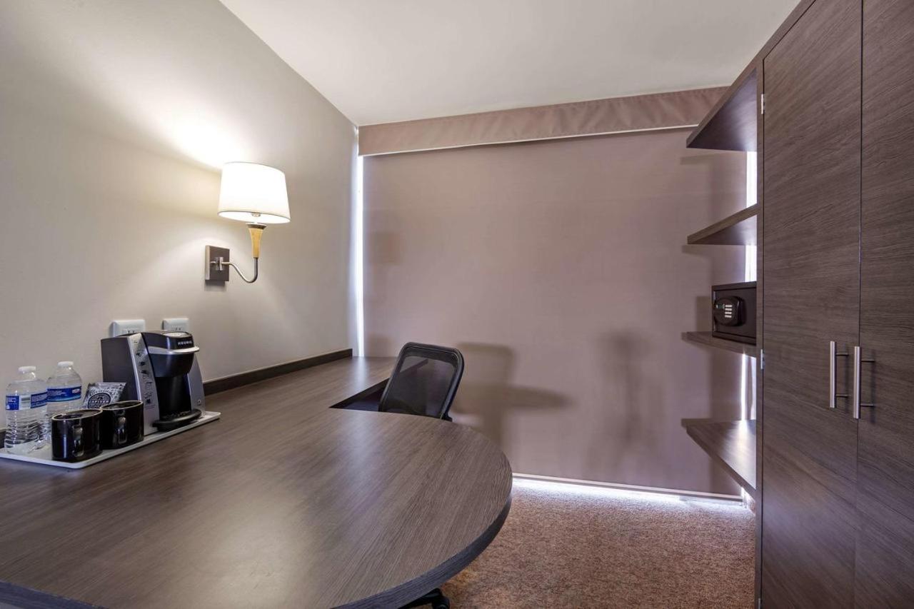 Hotel Comfort Querétaro