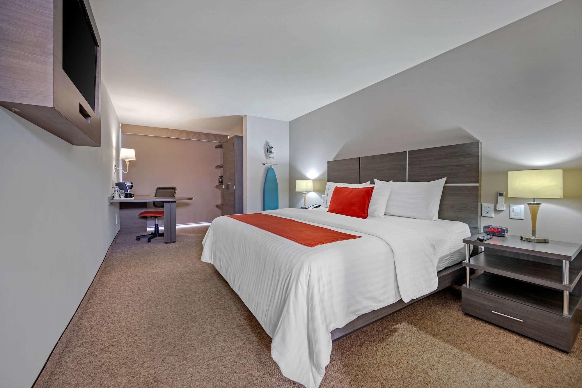 Comfort Hotel Querétaro